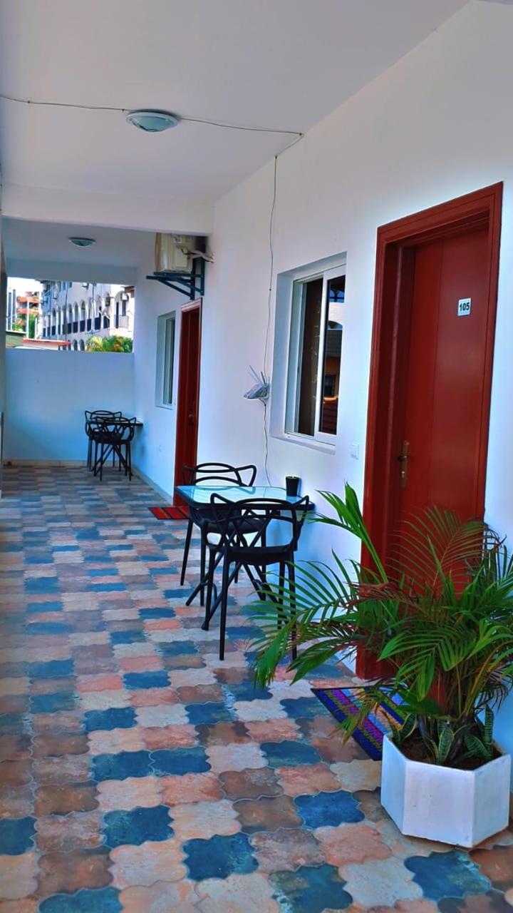 Namaste Hotel & Restaurant Libreville Eksteriør bilde